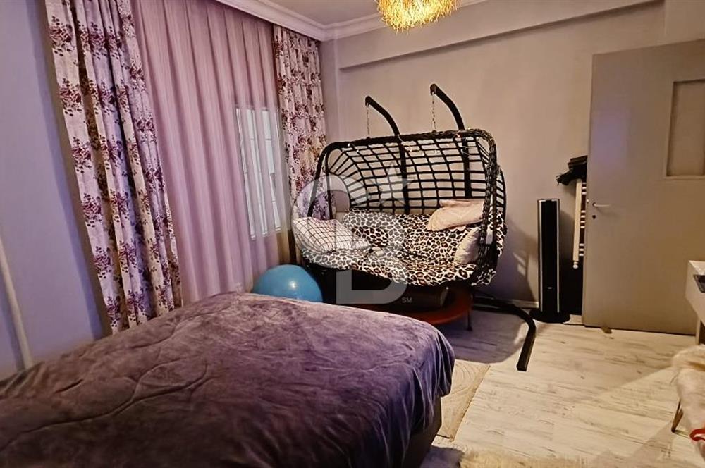 Karşıyaka Bahriye Üçok - Bahçelievler Arasında, 3+1 Geniş Daire!