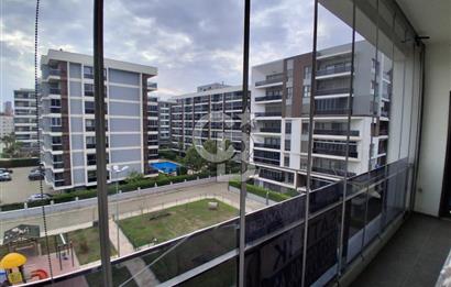 GAYDA ATAŞEHİR; LÜKS ÇİFT CEPHE-CAM BALKONLU, EŞYALI SATILIK 3+1 DAİRE