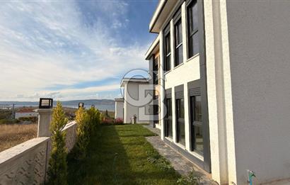 Boğaz Manzaralı 4+1 Lüks Dubleks Villa