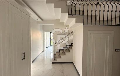 Boğaz Manzaralı 4+1 Lüks Dubleks Villa