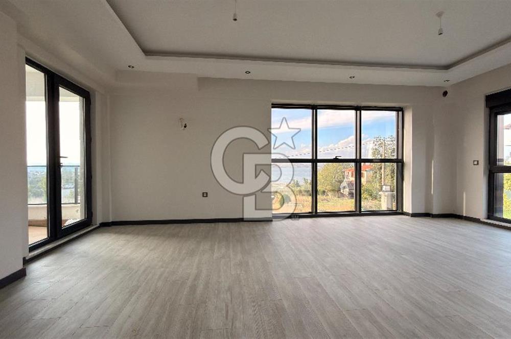 Boğaz Manzaralı 4+1 Lüks Dubleks Villa