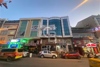 Çekmeköy Mimar Sinan Caddesi Cepheli Satılık Ofis İşyeri
