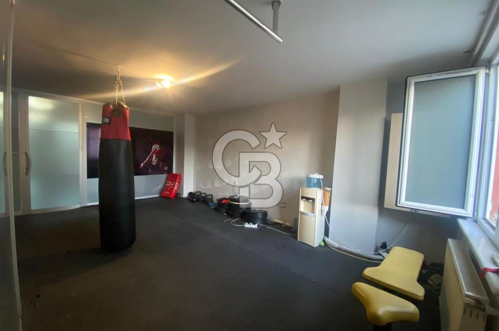 Çekmeköy Mimar Sinan Caddesi Cepheli Satılık Ofis İşyeri