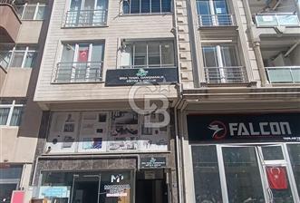 BİGA MERKEZDE 2+1 EŞYALI ARA KAT CADDE ÜZERİ KİRALIK DAİRE