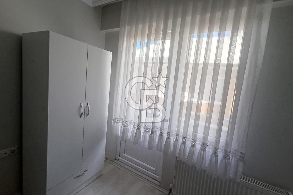 BİGA MERKEZDE 2+1 EŞYALI ARA KAT CADDE ÜZERİ KİRALIK DAİRE