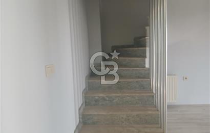 İzmir Ulukent’te Satılık 4+1 Dubleks Daire