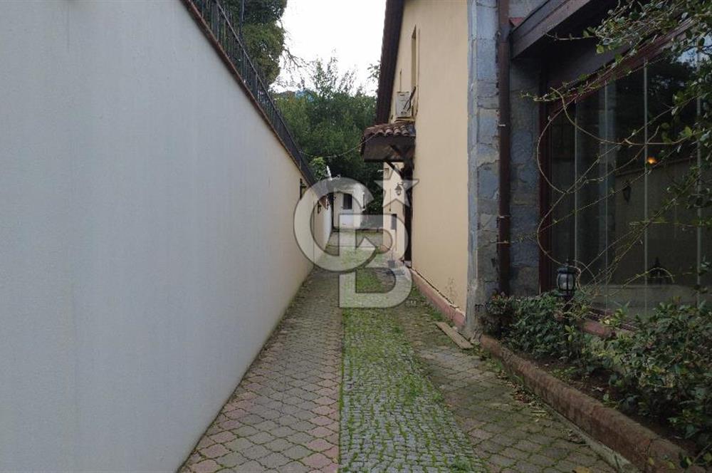 PRESTİJLİ KİRALIK İŞ KOMPLEKSİ- 2 VİLLALI, HAVUZLU, OTOPARKLI