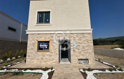 ÇANAKKALE GÜZELYALIDA MÜSTAKİL HAVUZLU SATILIK 3+1 VİLLA