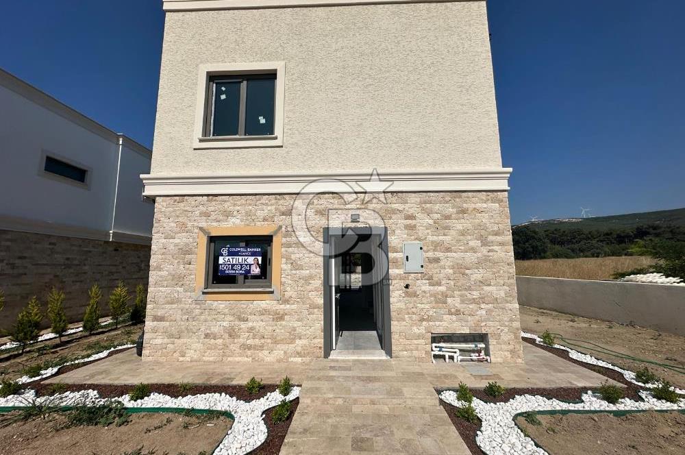 ÇANAKKALE GÜZELYALIDA MÜSTAKİL HAVUZLU SATILIK 3+1 VİLLA