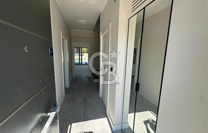 ÇANAKKALE GÜZELYALIDA MÜSTAKİL HAVUZLU SATILIK 3+1 VİLLA