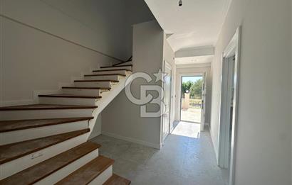 ÇANAKKALE GÜZELYALIDA MÜSTAKİL HAVUZLU SATILIK 3+1 VİLLA