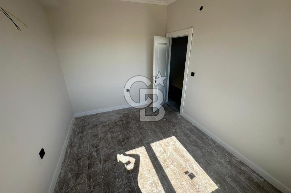 ÇANAKKALE GÜZELYALIDA MÜSTAKİL HAVUZLU SATILIK 3+1 VİLLA