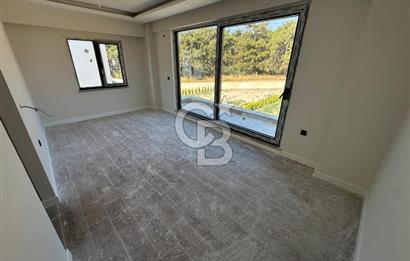 ÇANAKKALE GÜZELYALIDA MÜSTAKİL HAVUZLU SATILIK 3+1 VİLLA