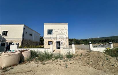 ÇANAKKALE GÜZELYALIDA MÜSTAKİL HAVUZLU SATILIK 3+1 VİLLA