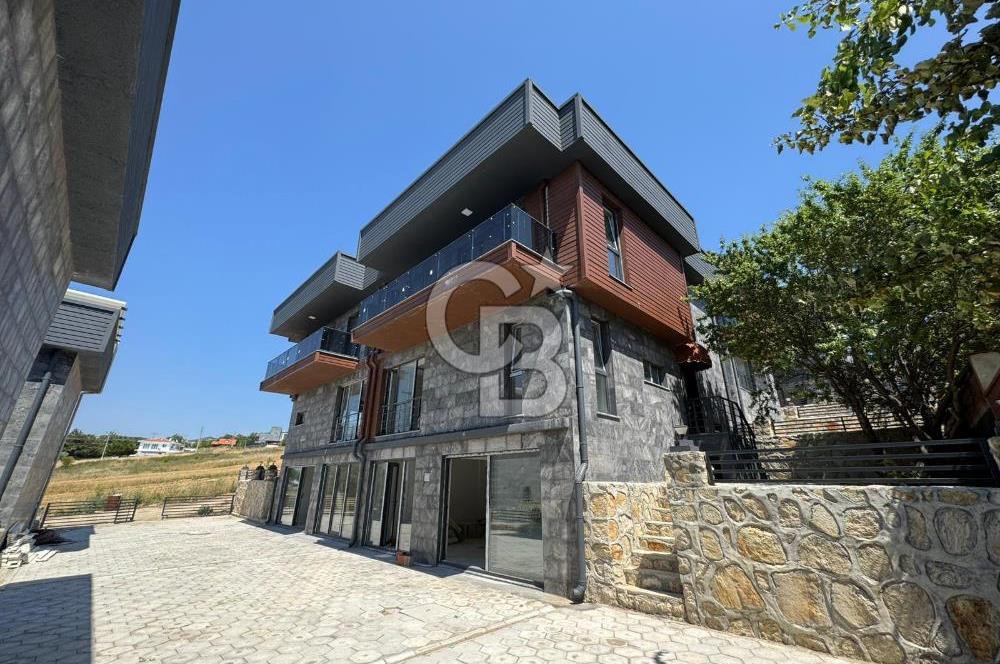 ÇANAKKALE MERKEZ İNTEPE'DE SATILIK 3+1 LÜKS VİLLA