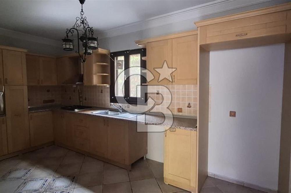 PRESTİJLİ KİRALIK İŞ KOMPLEKSİ- 2 VİLLALI, HAVUZLU, OTOPARKLI