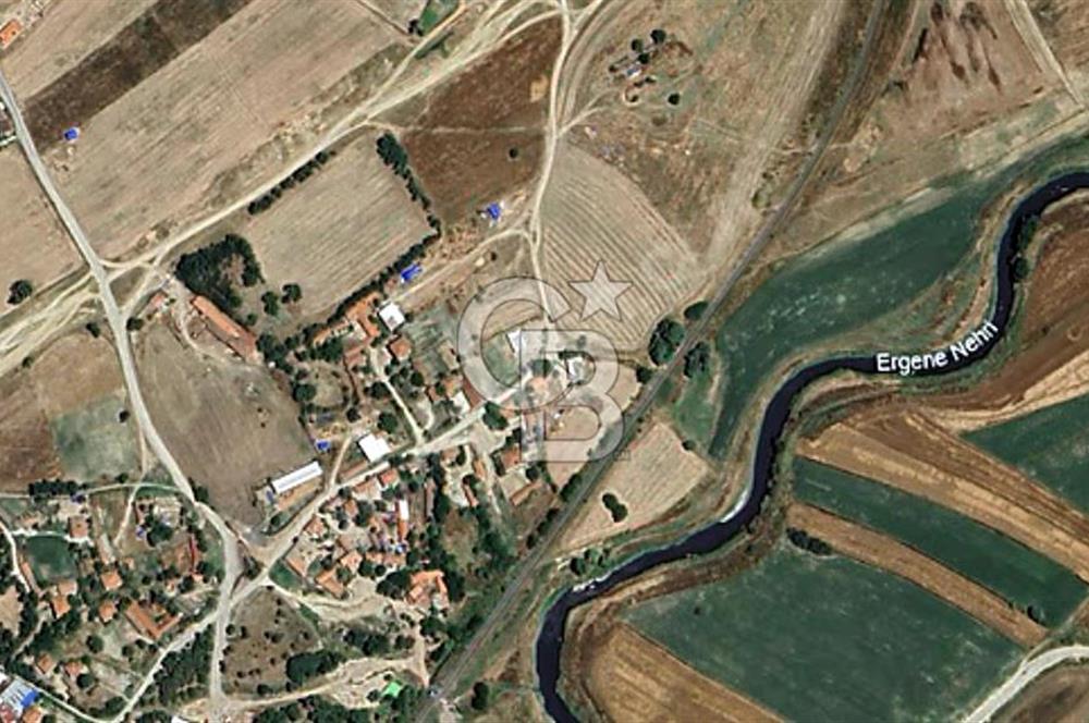 KIRKLARELİ LÜLEBURGAZ OVACIKTA 0.30 İMARLI 2.325m² KÖY İÇİ ARSA