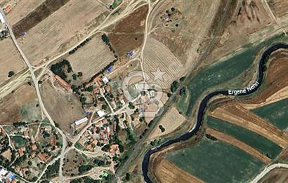 KIRKLARELİ LÜLEBURGAZ OVACIKTA 0.30 İMARLI 2.325m² KÖY İÇİ ARSA