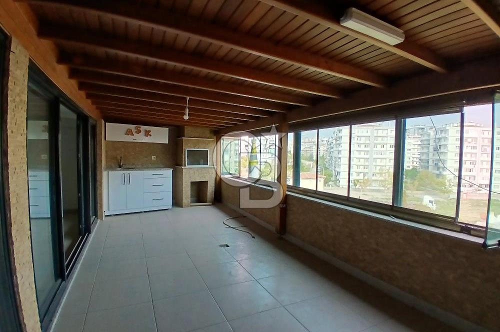 İzmir Ulukent’te Satılık 4+1 Dubleks Daire