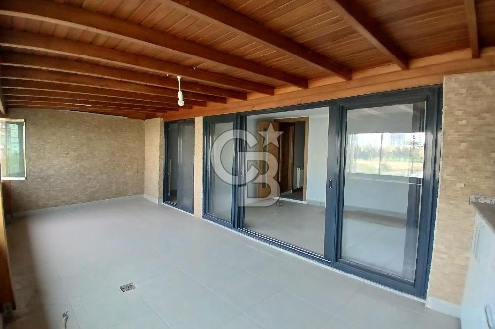 İzmir Ulukent’te Satılık 4+1 Dubleks Daire