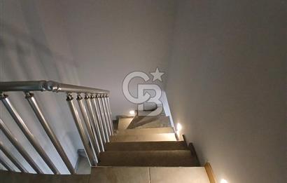 İzmir Ulukent’te Satılık 4+1 Dubleks Daire