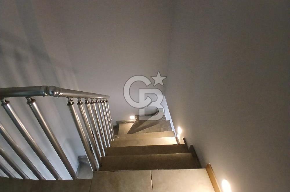 İzmir Ulukent’te Satılık 4+1 Dubleks Daire