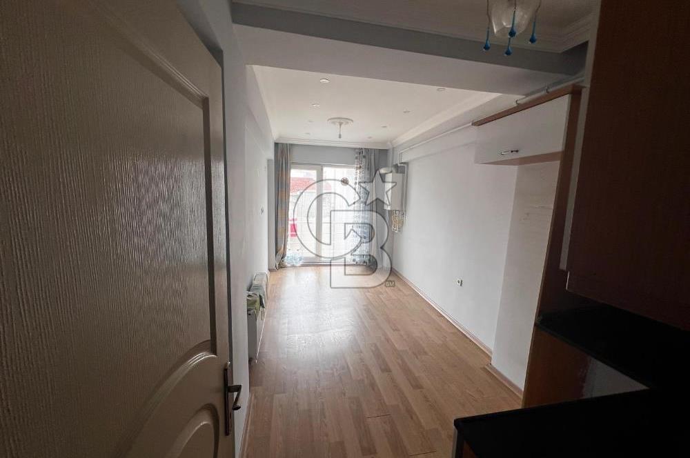 MÜKEMMEL LOKASYONDA SATILIK 1+1 FIRSAT DAİRE