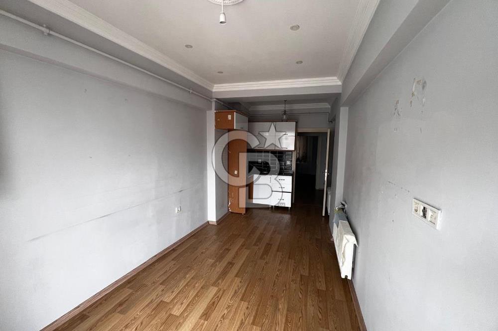 MÜKEMMEL LOKASYONDA SATILIK 1+1 FIRSAT DAİRE