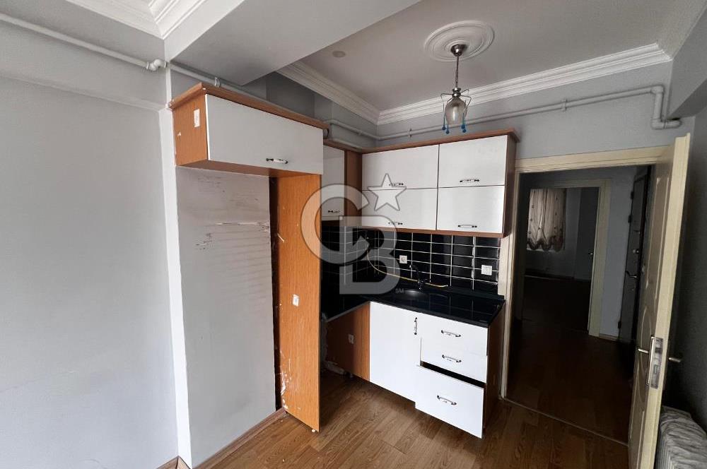 MÜKEMMEL LOKASYONDA SATILIK 1+1 FIRSAT DAİRE