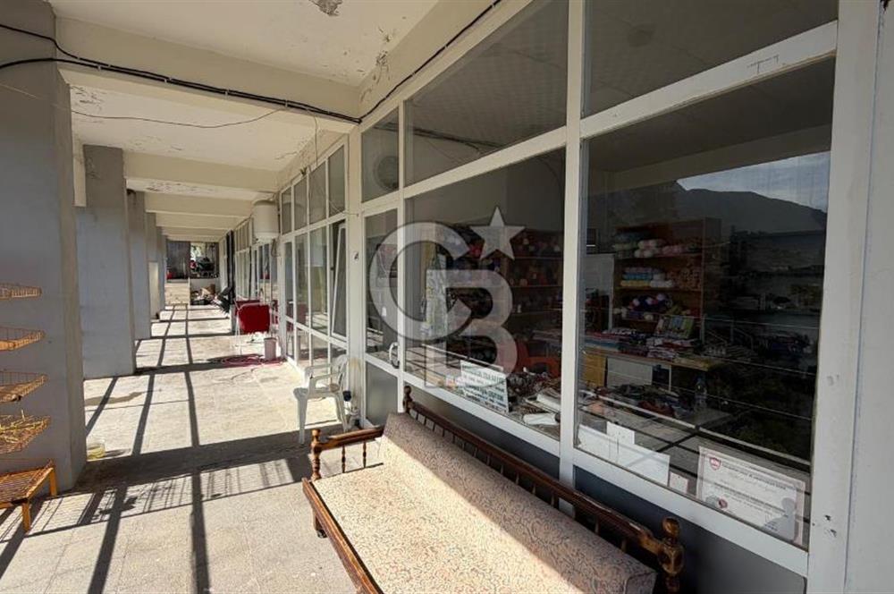 Karaburun Merkez'de Satılık Dükkan