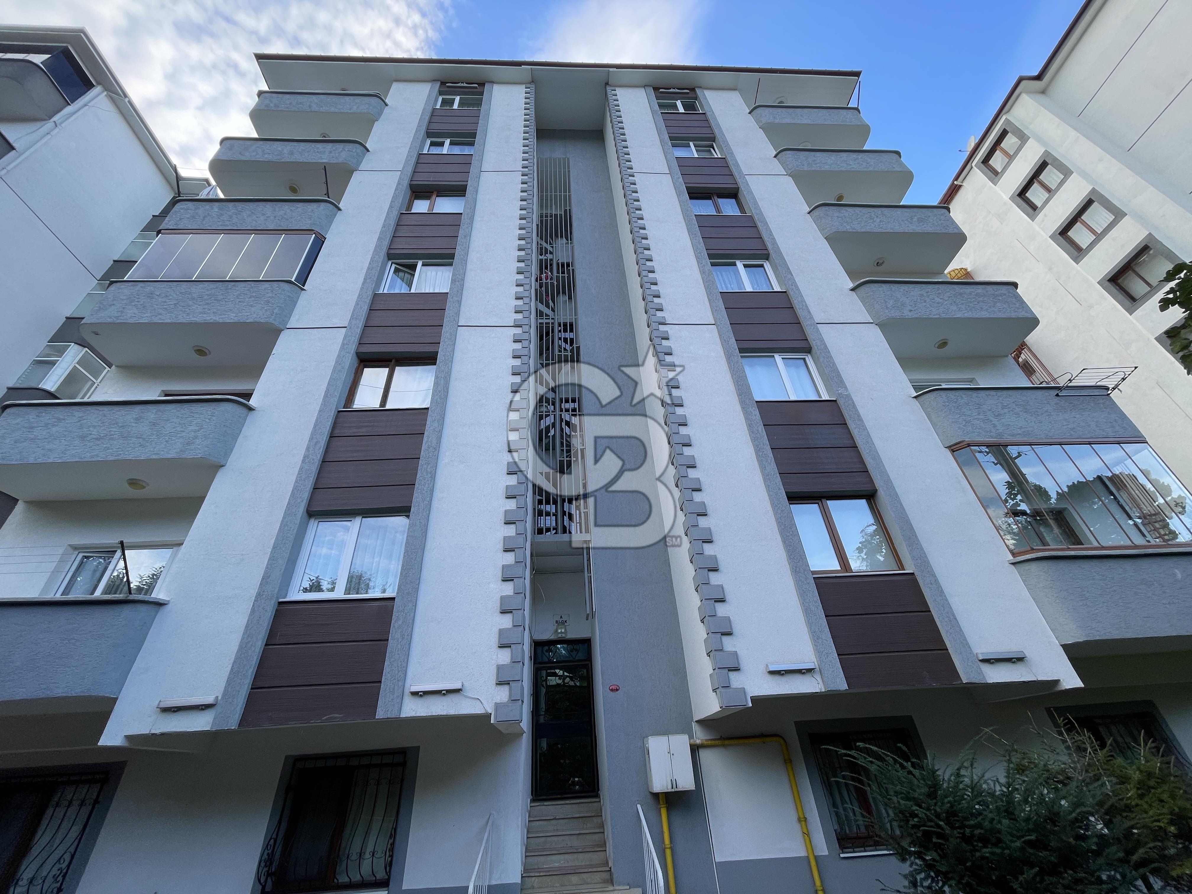 SOĞUKSU'DA MERKEZİ KONUM SİTE İÇERİSİNDE SATILIK DAİRE