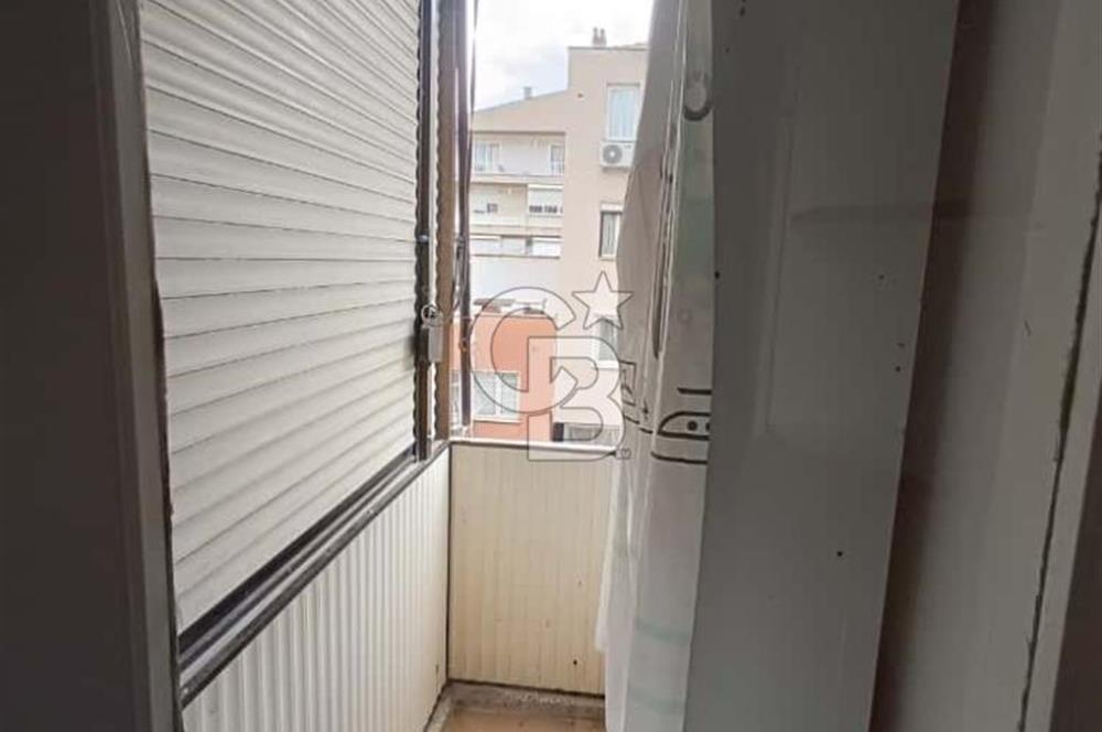 Narlıdere Güzel Sanatlar Karşısında Satılık 2+1 Arakat Daire