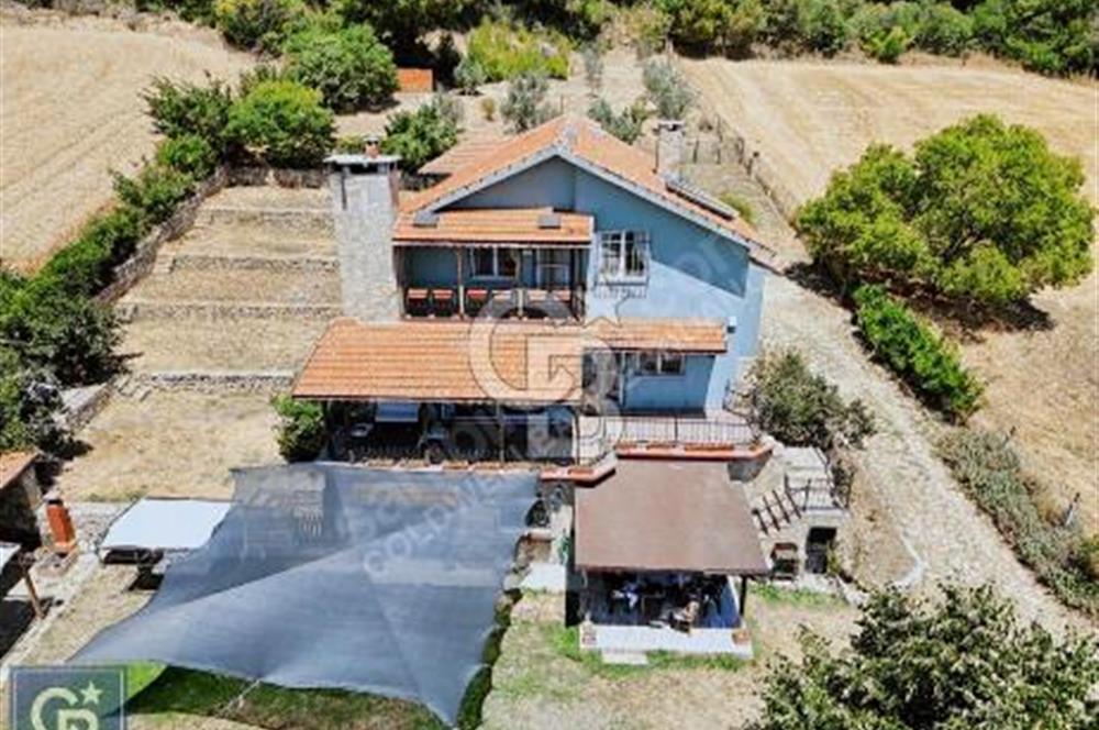 ÇANAKKALE, LAPSEKİ, GÖKKÖY'DE SATILIK ÇİFTLİK EVİ VE ARAZİSİ
