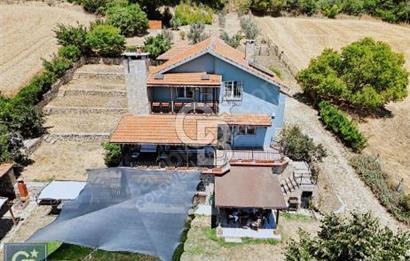 ÇANAKKALE, LAPSEKİ, GÖKKÖY'DE SATILIK ÇİFTLİK EVİ VE ARAZİSİ