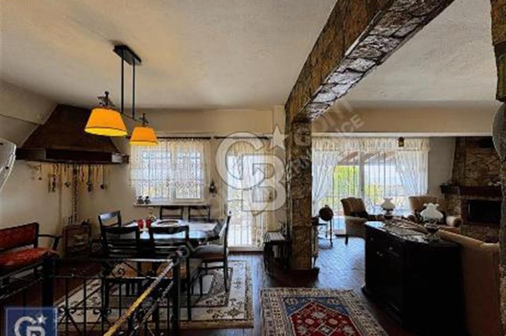 ÇANAKKALE, LAPSEKİ, GÖKKÖY'DE SATILIK ÇİFTLİK EVİ VE ARAZİSİ