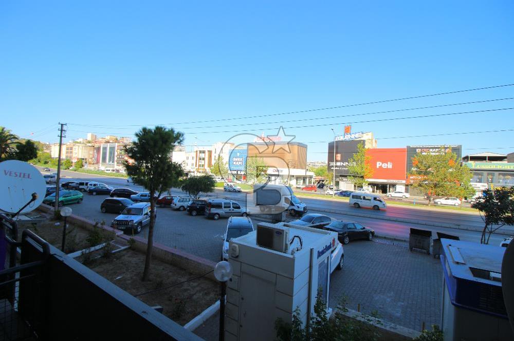 Karabağlar Selgeçen Modeka İş Merkezinde Satılık Dükkan