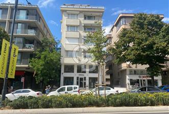 Acıbadem Caddesi Satılık Dükkan