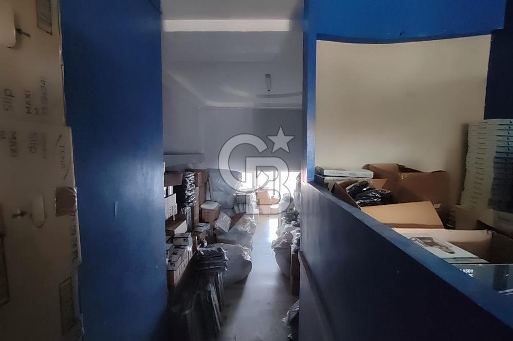Karabağlar Selgeçen Modeka İş Merkezinde Satılık Dükkan