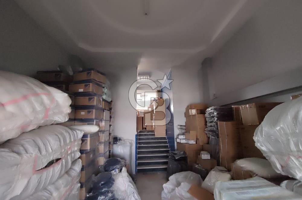 Karabağlar Selgeçen Modeka İş Merkezinde Satılık Dükkan