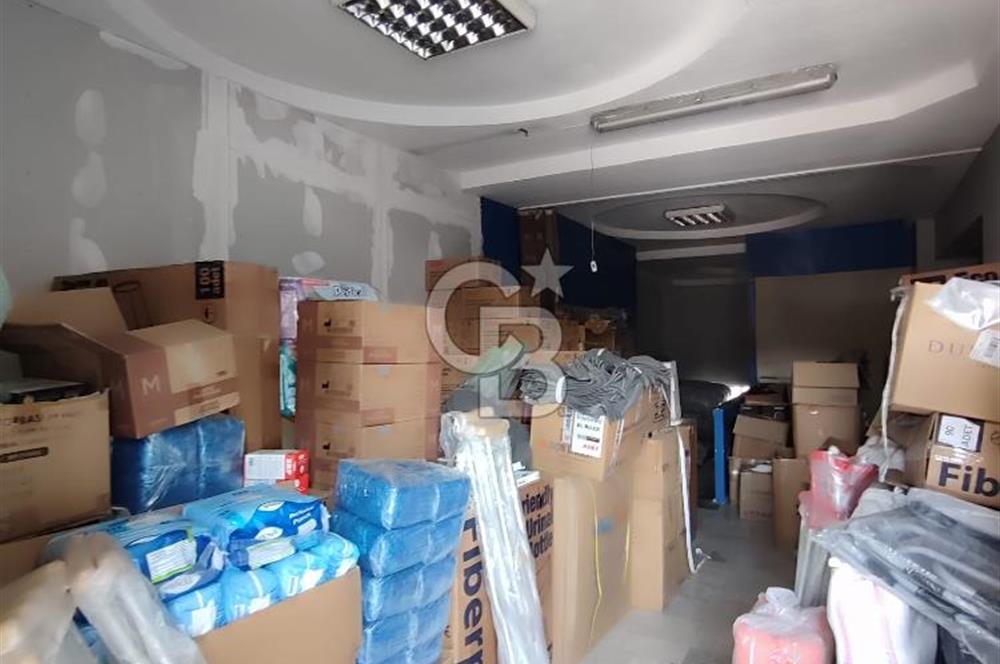 Karabağlar Selgeçen Modeka İş Merkezinde Satılık Dükkan