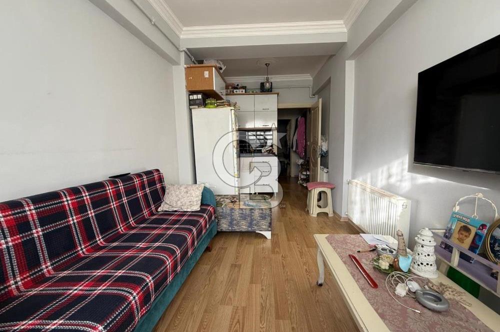 MÜKEMMEL LOKASYONDA SATILIK 1+1 FIRSAT DAİRE