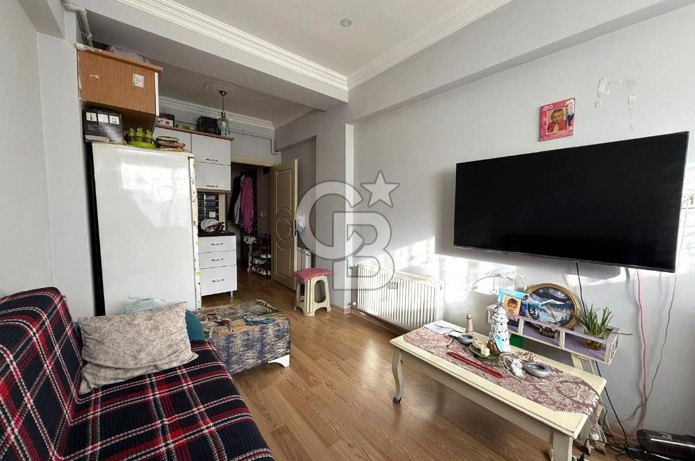 MÜKEMMEL LOKASYONDA SATILIK 1+1 FIRSAT DAİRE