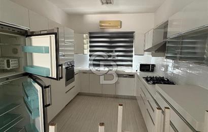 Yenikent Bölgesinde Satılık İkiz Villa !!!