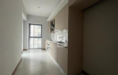 AĞAOĞLU MASLAK 1453 PROJESİNDE 140 M2 SATILIK 2+1 BOŞ DAİRE