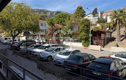Karaburun Merkez'de Satılık Dükkan