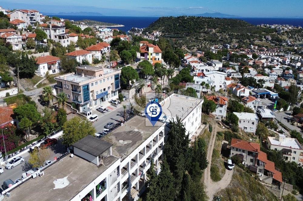Karaburun Merkez'de Satılık Dükkan