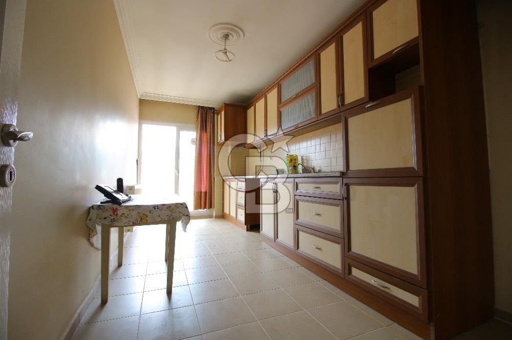 GAZİEMİR MEYDANDA 150M2 KAPALI OTOPARKLI 3+1 SATILIK DAİRE
