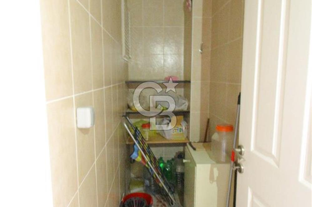 GAZİEMİR MEYDANDA 150M2 KAPALI OTOPARKLI 3+1 SATILIK DAİRE