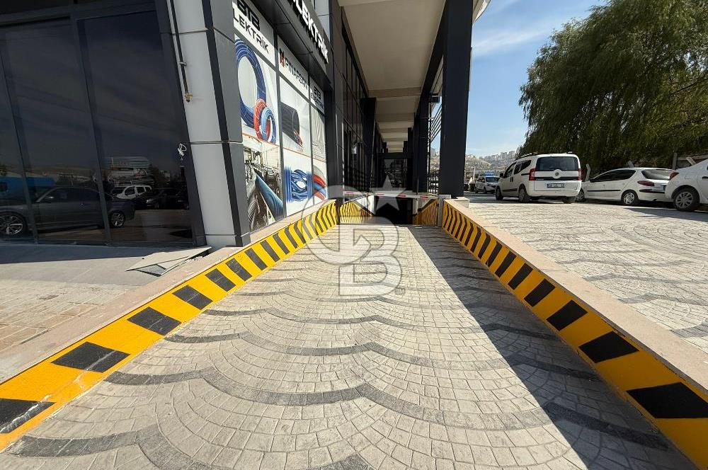 İVEDİK'TE YENİ İŞ MERKEZİNDE SATILIK SATILIK 1+1 OFİS & BÜRO