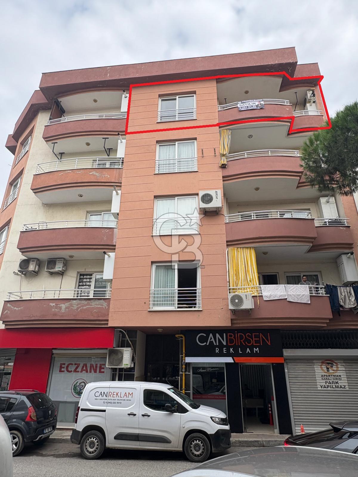 GAZİEMİR MEYDANDA 150M2 KAPALI OTOPARKLI 3+1 SATILIK DAİRE